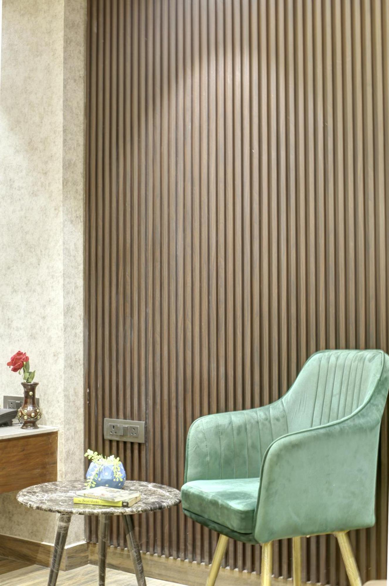 Hotel Kashish Plaza - 5 Mins From Metro Station Delhi  Bagian luar foto